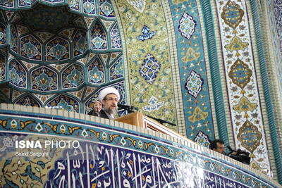  امام جمعه تبریز: زیر بار زور نخواهیم رفت