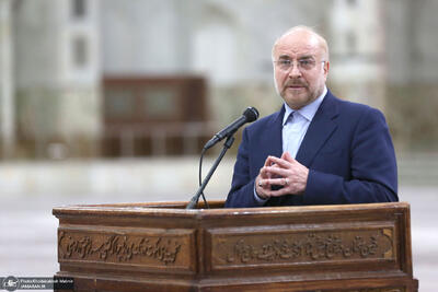  قالیباف در حرم امام: سخنان امام (ره) نشان‌دهندۀ عظمت، ارزش و جایگاه والای بسیج است