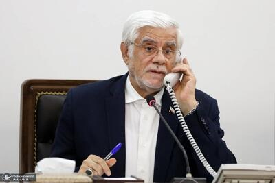  تماس تلفنی جداگانه معاون اول رئیس‌جمهور با استاندار مازندران و رئیس سازمان مدیریت بحران کشور در پی آتش‌سوزی در جنگل‌های هیرکانی/ دستورات عارف برای بسیج همه امکانات و تامین تجهیزات مورد نیاز برای اطفای حریق