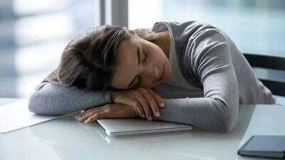  نارکولپسی چیست؟ همه چیز درباره علائم، دلایل تا درمان فلج خواب