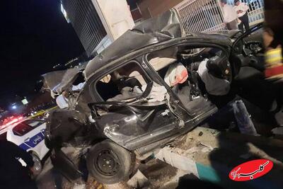  ببینید | کنده شدن عجیب موتور پژو ۲۰۶ در یک تصادف - کلبه سرگرمی