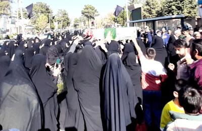  تشییع پیکر مطهر شهید گمنام در شهرستان کاشمر