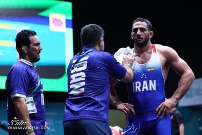  طلای آذرپیرا با شکست قهرمان جهان - پارس فوتبال