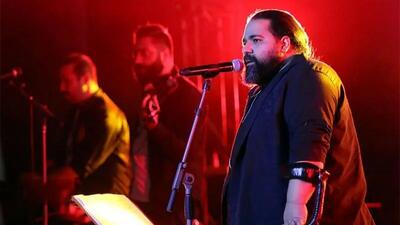  فیلم / کنسرت باشکوه مردم تبریز برای رضا صادقی با آهنگ ترکی آیریلیق/ فیکریندن گئجه لر یاتا بیلمیرم ...