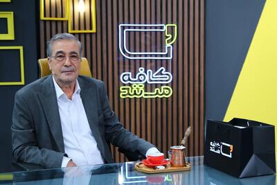  «کافه مستند» با نگاه تازه به سینمای دفاع مقدس بازگشت + زمان پخش