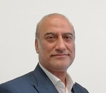  راهکارهای علمی مقابله با اخبار جعلی؛ چرا سواد رسانه‌ای مهم‌ترین سپر جامعه است؟ - شارا