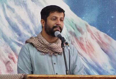  قاسمی: برای بیمه کردن انقلاب چاره‌ای جز حرکت کردن در مسیر پیشرفت نداریم/ بسیج دانشگاه و طلبه نیرو‌های مقابله با تهدید نرم هستند + فیلم