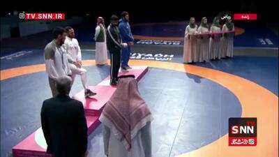  مراسم اهدای مدال رقابت‌های کشتی آزاد/مدال طلا برای آذرپیرا ضرب شد