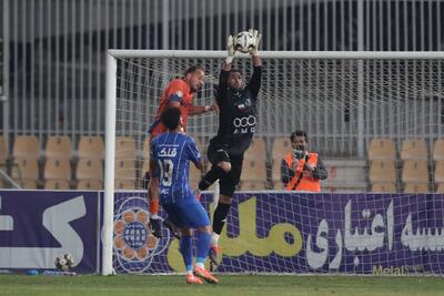  هفت تا را یادتان نرود! کری‌خوانی بازیکن اخراجی پادیاب هواداران استقلال