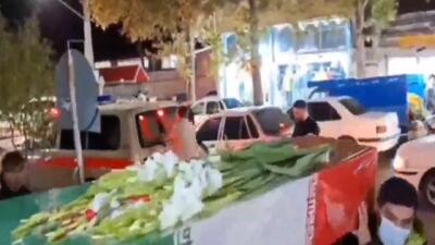  مردم ولایت‌مدار هریس میزبان پیکر مطهر یک شهید گمنام شدند+فیلم