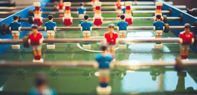  چطور با افراد دغل‌کار و حقه‌باز برخورد کنیم؟ + نحوه برخورد با افراد مرموز