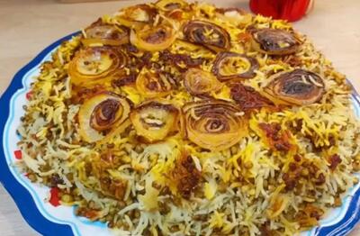  طرز تهیه ماش پلوی فوق العاده خوشمزه، خاص و مجلسی با ته دیگ پیاز !