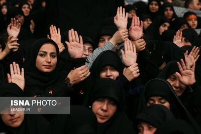  تصاویر: نخستین شب عزاداری ایام فاطمیه با حضور رهبر انقلاب