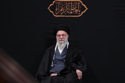  حضور رهبر انقلاب در دومین شب مراسم عزاداری فاطمیه +تصاویر