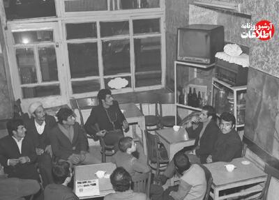  صدها نفر به خاطر مسابقه بوکس در تهران چلوکباب مجانی خوردند! +عکس‌