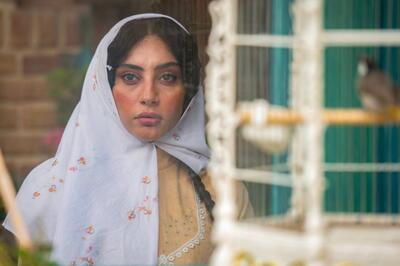  تصاویری از ترلان پروانه در پشت صحنه سریال بامداد خمار مورد توجه قرار گرفت