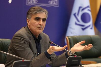  بانک‌ها هرچه سریع‌تر از فضای بنگاهداری خارج شوند/ توسعه سامانه یکپارچه نظارت بر بستر فناوری‌های نوین و هوش مصنوعی