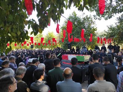  تجدید بیعت دانشگاهیان دزفول با شهید گمنام