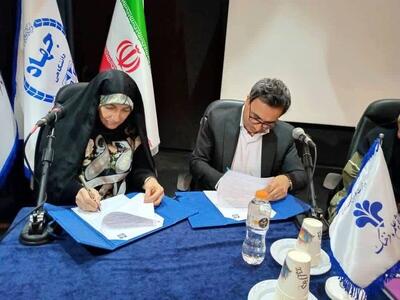  گرانی کاغذ و کتاب بر خواننده و خریدار کتاب اثر منفی دارد 