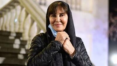  تصویری از بهنوش طباطبایی در آغوش بازیگر سریال آنام