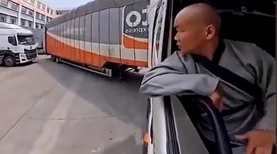  ویدیوی پربازدید از مهارت راننده تریلی معبد شائولین