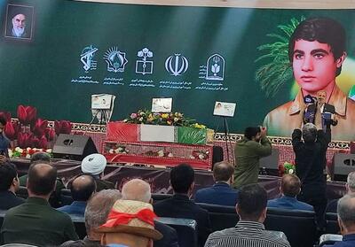  شهیدان دانش‌آموز الگوی ایمان و فرهنگ‌پروری برای نسل امروز هستند - تسنیم