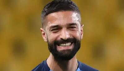  اخراج موقت مدافع استقلال