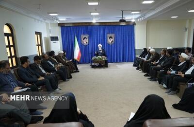  انتقاد امام‌جمعه بوشهر از برگزاری برنامه‌های نمایشی و بدون خروجی