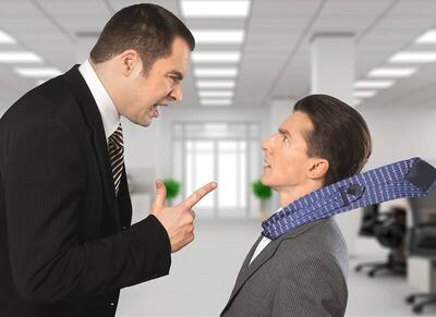  چگونه خشم و عصبانیت از کارفرما را مدیریت کنیم؟ 5 درس که هر کارمندی باید بیاموزد