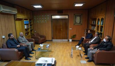  دیدار مدیرعامل باشگاه سپاهان با مدیرکل آموزش و پرورش اصفهان