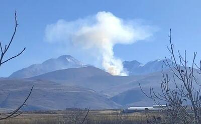  آتش مراتع کوه سبلان را سوزاند