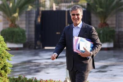  خط و نشان فرزین برای بانک‌ها / هرچه سریعتر از بنگاهداری خارج شوید