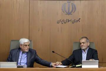  پیج‌های مجازی که خبر فیک استعفای عارف و پزشکیان را داغ می‌کنند متعلق به جریان راست رادیکال است