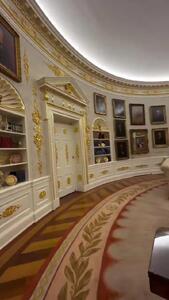  رونمایی ترامپ از دکور جدید دفتر بیضی شکل ریاست جمهوری آمریکا + فیلم