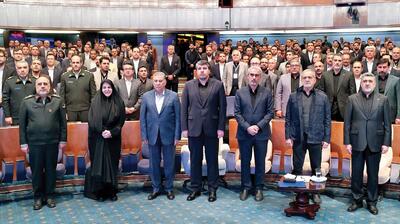  پزشکیان: پشتیبانی از بازار سرمایه در رأس سیاست سران قواست