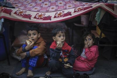  مقام فلسطینی: ورود محدود کمک‌ها تناسبی با حجم گسترده نیازهای غزه ندارد
