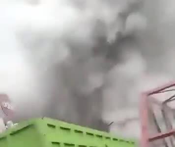  فوران انفجاری آتشفشان در اندونزی