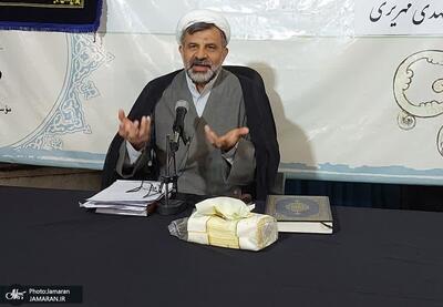  مهدی مهریزی مطرح کرد: پیامبر(ص) حضور اجتماعی زن یا خروج او از منزل را ممنوع نکرده است
