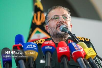  افتتاح ۳۰ مرکز درمانی و واگذاری ۱۱۰ واحد مسکونی با حضور سردار سلیمانی