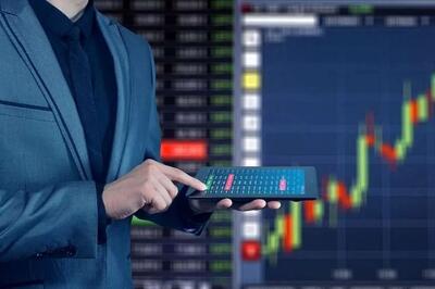  پیش ‌بینی بورس امروز یکشنبه ۲ آذر 1404؛ نقدینگی به بازار سهام تزریق می‌شود؟