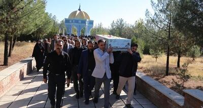  پیکر مطهر شهید گمنام در دانشگاه لرستان تشییع شد
