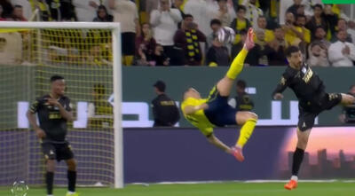  سوپرگل از CR7؛ گل قیچی برگردان استثنایی کریستیانو رونالدو به الخلیج (النصر 4-1 الخلیج) - پارس فوتبال