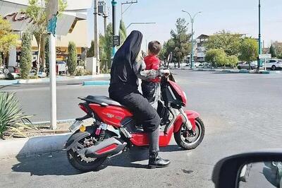  موتورسواری زنان پشت سد قانون یا فرهنگ دستوری؟