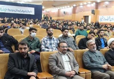  ایستادگی ایران در برابر فشارها؛ مقابله با نفوذ و بهره‌گیری از ظرفیت‌های داخلی - تسنیم