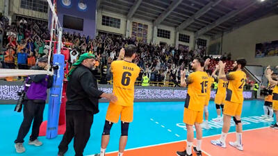  تشویق ایسلندی شهداب با هواداران