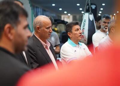  فرمان تاج: حمایت می‌خواهید، فحش بخورید!