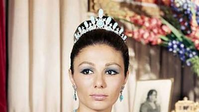  سفر در زمان| فرح پهلوی در اولین بویینگ ۷۴۷ اس پی سال ۱۳۵۵