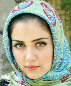  نگاه روز | تصویری از استایل چشمگیر «افسانه پاکرو» بازیگر سریال پیدا و پنهان در 41 سالگی 🌟