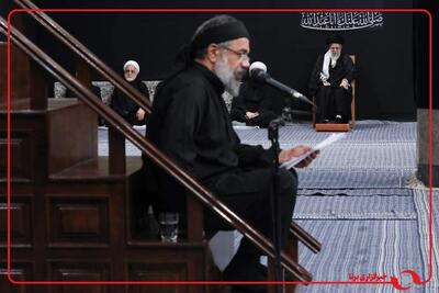  نوای «ایران ای سرای امید ای حرم آل محمد(ص)» توسط محمود کریمی در حسینیه امام خمینی(ره)
