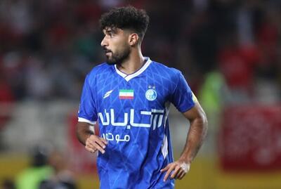  مدافع جوان استقلال هنوز قابل اعتماد نیست/ روح فلاح «سامان» می‌خواهد